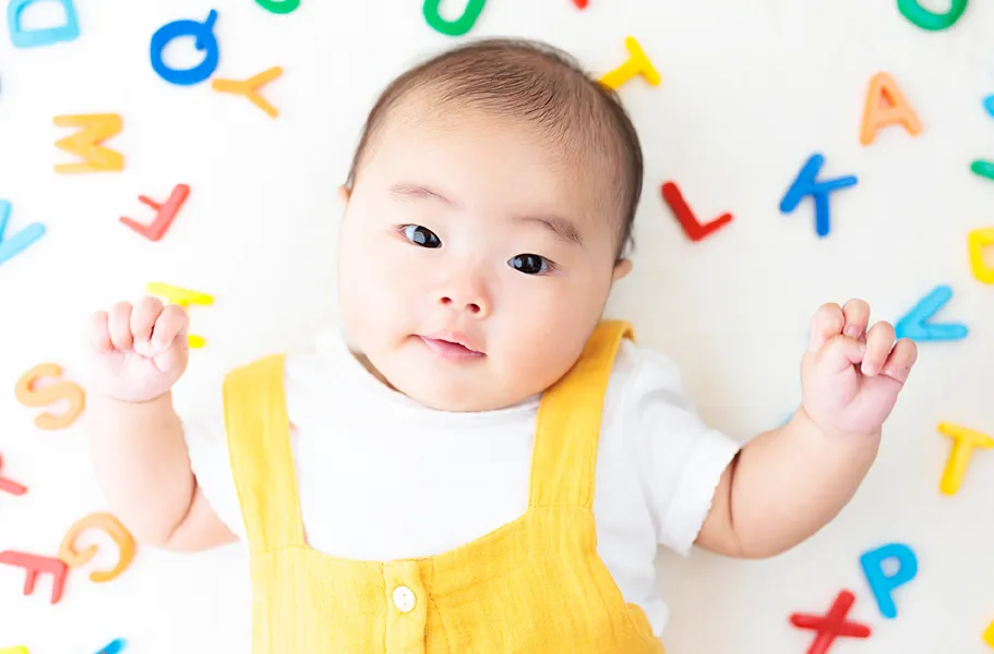 五感であびる英語のシャワー、ことばの種が芽吹きだすのイメージ