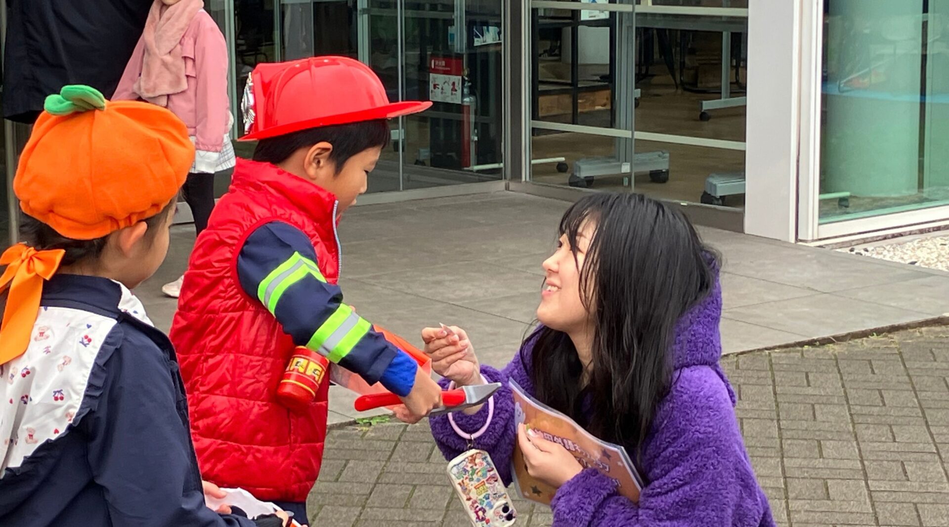 FUN WITH HALLOWEEN!|神田外語大学の学園祭へ出店のお知らせのイメージ